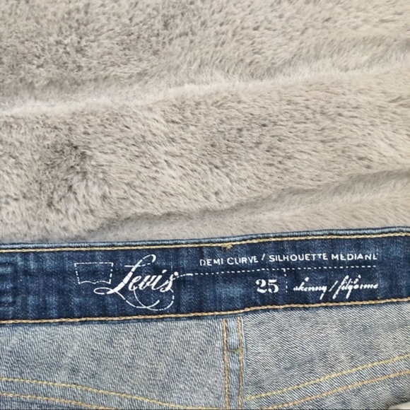 Levi's | Demi Curve Skinny Jeans - Picture 4 of 6